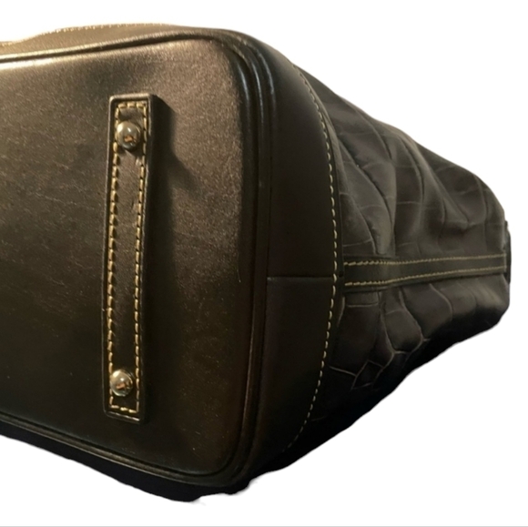 Dooney & Bourke Croco Logo Lock Shoulder Bag & Matching Zippered Pouch EUC - Picture 10 of 16